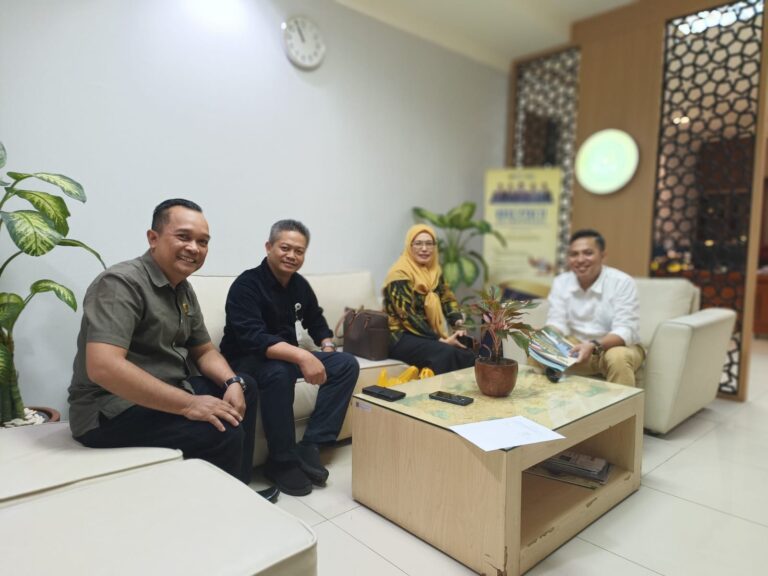 HARAP HASIL TERBAIK, LPM IAIN PONTIANAK BERKONSULTASI DENGAN BAN-PT