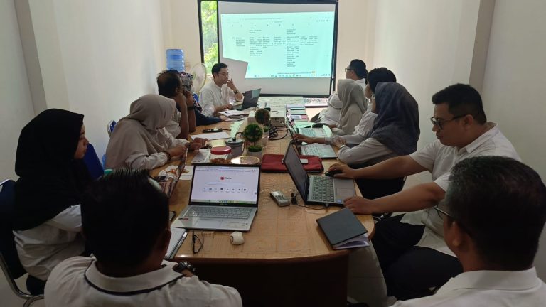 KOLABORASI LPM DAN PRODI HUKUM EKONOMI SYARIAH IAIN PONTIANAK DALAM REVIU BORANG ISK MENUJU AKREDITASI UNGGUL