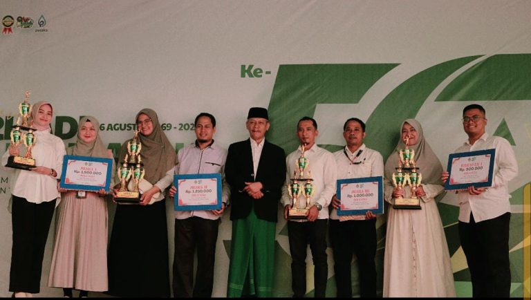 TIM UNIT LEMBAGA IAIN PONTIANAK RAIH KEMENANGAN DALAM LOMBA VOLI HARLAH IAIN PONTIANAK KE-55