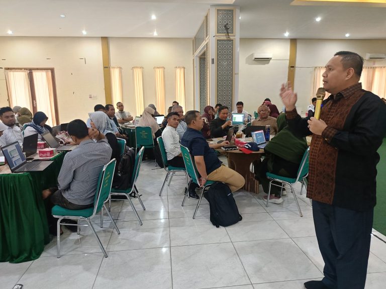 PEMUTAKHIRAN KURIKULUM IAIN PONTIANAK: INSIGHT DARI PROF. DR. FAJRI ISMAIL TENTANG KKNI DAN OBE