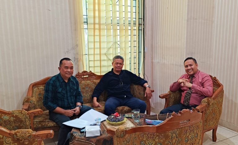 KOORDINASI WORKSHOP OBE DAN MBKM DI UNIVERSITAS ISLAM NEGERI RADEN FATAH PALEMBANG :  LANGKAH STRATEGIS LPM IAIN PONTIANAK DALAM PENYUSUNAN KURIKULUM