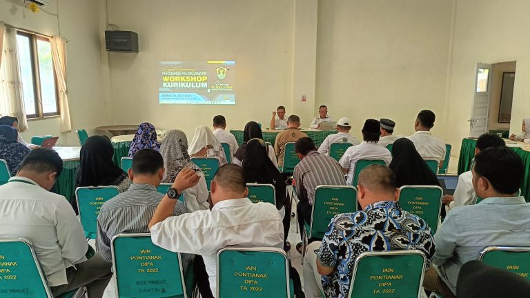 PERSIAPAN WORKSHOP PEMUKTAHIRAN KURIKULUM 2024, LPM IAIN PONTIANAK LAKSANAKAN RAPAT KOORDINASI