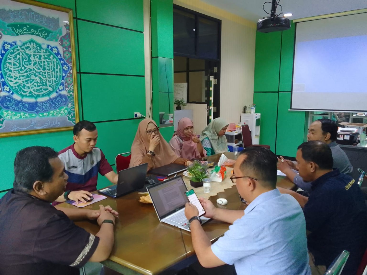 Menindaklanjuti Hasil Rapat Koordinasi Finalisasi Penyusunan LKPT dan LED di IAIN Pontianak_2