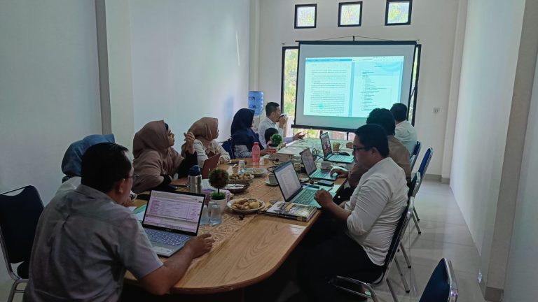 PROPOSAL ALIH BENTUK IAIN PONTIANAK KE UIN PONTIANAK: MENUJU TRANSFORMASI