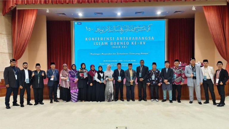DUKUNG AKREDITASI IAIN PONTIANAK, SEKRETARIS LPM JADI PEMBICARA SEMINAR INTERNASIONAL DI BRUNEI